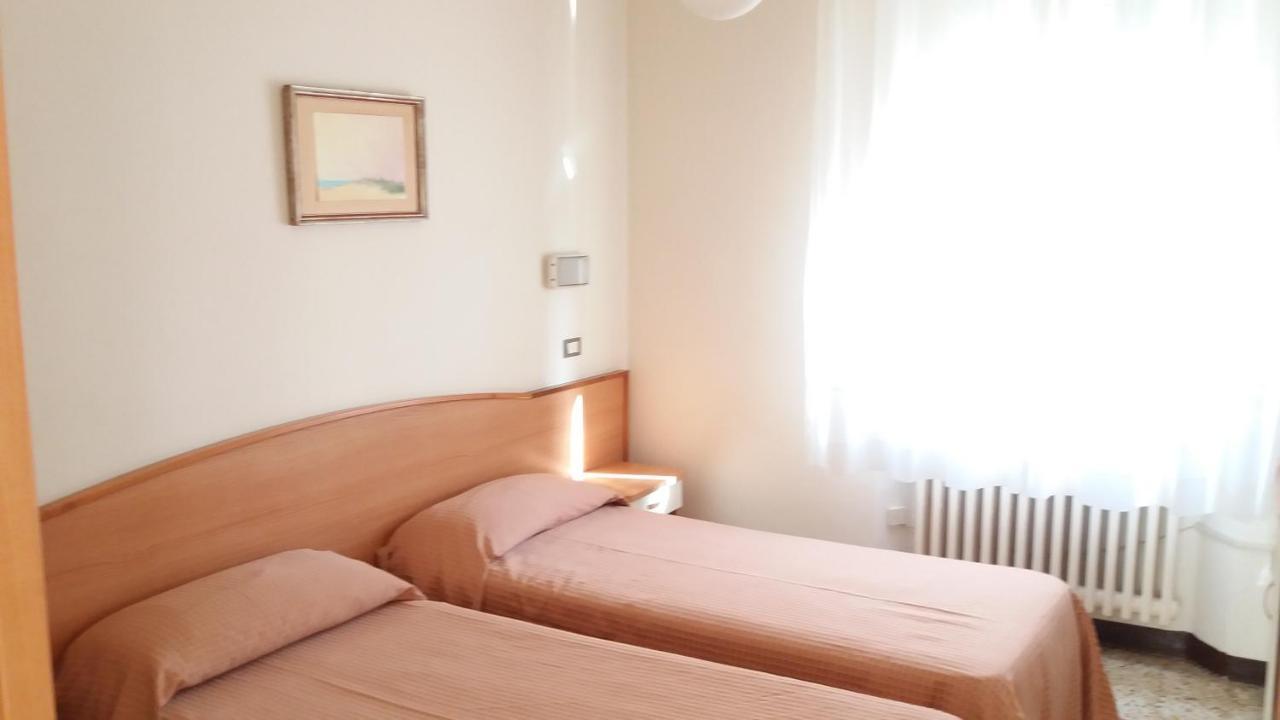 Albergo Moretti Senigallia Eksteriør billede
