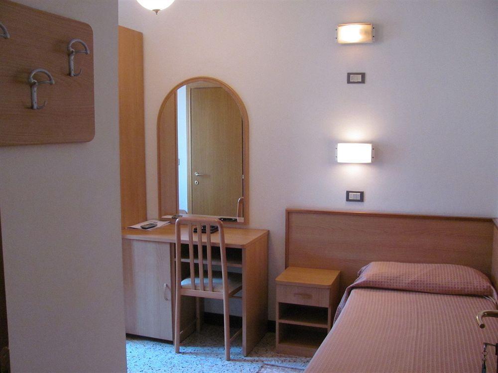 Albergo Moretti Senigallia Eksteriør billede